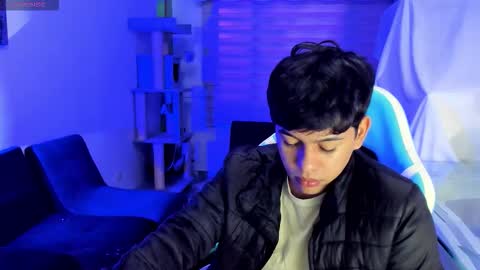 frank online show from 10.04.25