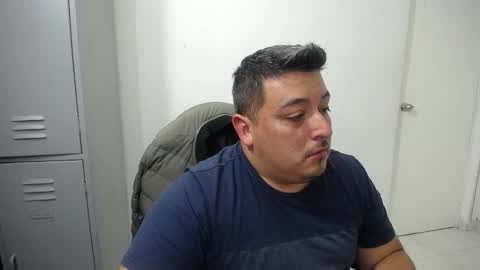 Snapshot of francoisroy chatting on 09.15.25 Juan online show from 09.15.25