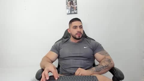 Snapshot of frank_foxx1 chatting on 11.26.25 frank_foxx1 online show from 11.26.25