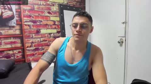 Snapshot of frank_millers chatting on 01.22.25 Frank online show from 01.22.25