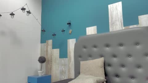 Snapshot of frank_millers chatting on 09.27.25 Frank online show from 09.27.25