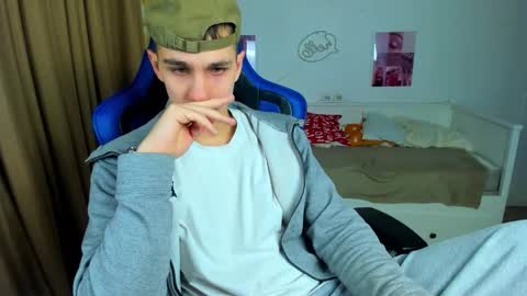 Frank online show from 12.23.25