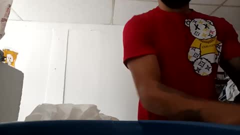 Snapshot of frankdanielsmolano chatting on 04.18.26 frankdanielsmolano online show from 04.18.26