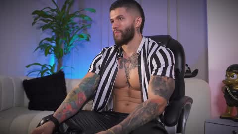 Frank Farrell. Hey remember to give me a thumbs up Ty online show from 04.08.26