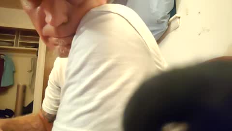 Snapshot of frankieblueeyes4u chatting on 06.22.26 Famous Blue Eyes online show from 06.22.26
