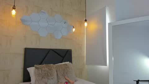 Fransheska online show from 02.19.25