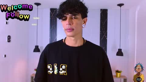 Snapshot of franvill_trato chatting on 09.18.25 Franvill trato online show from 09.18.25