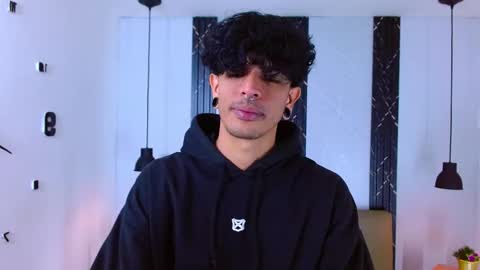 Snapshot of franvill_trato chatting on 09.30.25 Franvill trato online show from 09.30.25