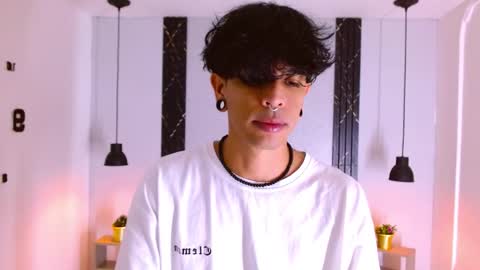 Snapshot of franvill_trato chatting on 10.04.25 Franvill trato online show from 10.04.25