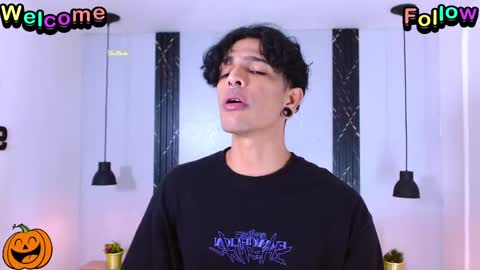 Snapshot of franvill_trato chatting on 10.06.25 Franvill trato online show from 10.06.25