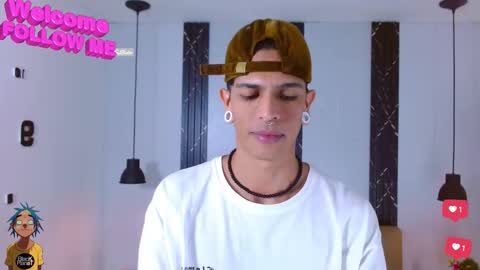 Snapshot of franvill_trato chatting on 10.14.25 Franvill trato online show from 10.14.25