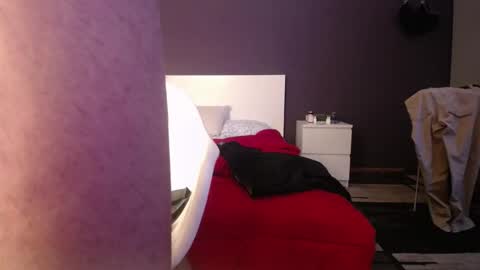 Snapshot of frasalv chatting on 04.19.26 francescosal online show from 04.19.26