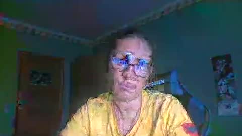 Snapshot of fraucaramel chatting on 12.05.25 fraucaramel online show from 12.05.25