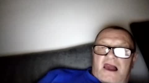 Snapshot of frauenfeind1 chatting on 03.01.25 Wolfi online show from 03.01.25