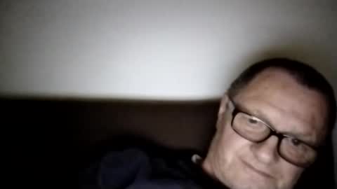 Snapshot of frauenfeind1 chatting on 10.23.25 Wolfi online show from 10.23.25