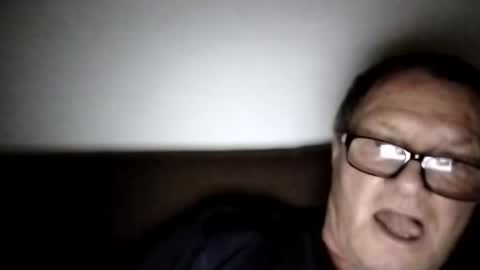 Snapshot of frauenfeind1 chatting on 11.21.25 Wolfi online show from 11.21.25