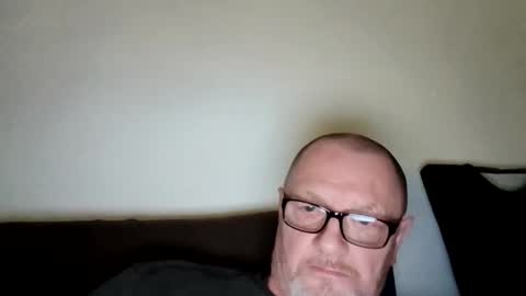 Snapshot of frauenfeind1 chatting on 02.26.26 Wolfi online show from 02.26.26