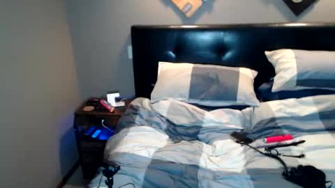 NextDoorNeighbor online show from 01.15.26