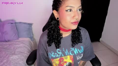 Lia Gomez online show from 02.07.25