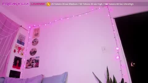 Lia Gomez online show from 02.25.25