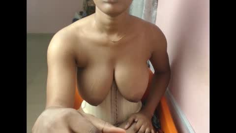 Snapshot of freaky_luna chatting on 02.03.26 luna online show from 02.03.26