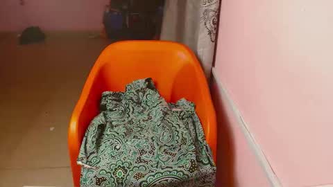 Snapshot of freaky_luna chatting on 02.25.26 luna online show from 02.25.26