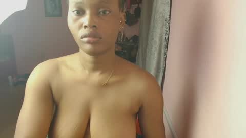 Snapshot of freaky_luna chatting on 03.22.26 luna online show from 03.22.26