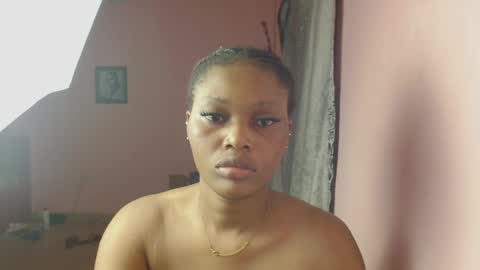 Snapshot of freaky_luna chatting on 03.28.26 luna online show from 03.28.26