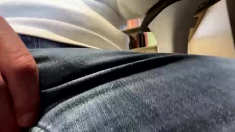 Snapshot of freakysilverfox chatting on 03.25.26 freakysilverfox online show from 03.25.26