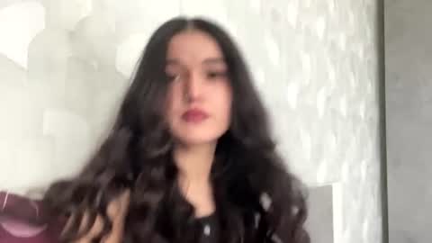 Mia online show from 07.08.26