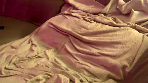 Snapshot of freddiefirefly chatting on 02.26.25 Freddiefirefly online show from 02.26.25