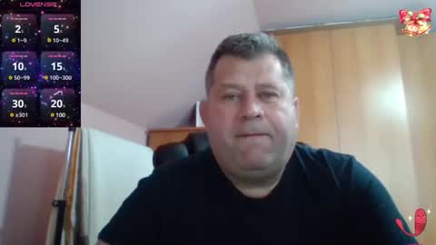 Snapshot of freeboy80180 chatting on 02.02.25 freeboy80180 online show from 02.02.25