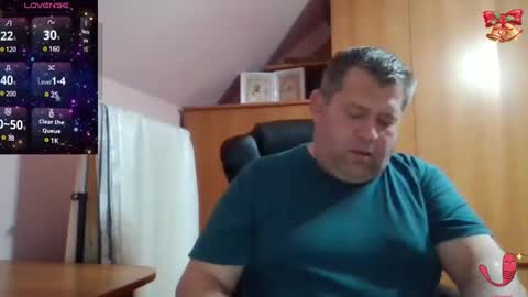 Snapshot of freeboy80180 chatting on 02.21.25 freeboy80180 online show from 02.21.25