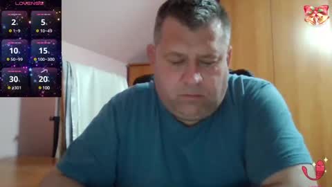 Snapshot of freeboy80180 chatting on 03.04.25 freeboy80180 online show from 03.04.25