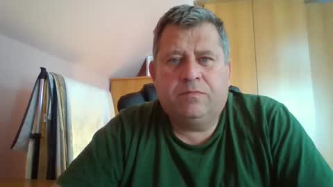 Snapshot of freeboy80180 chatting on 09.18.25 freeboy80180 online show from 09.18.25