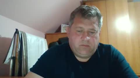 Snapshot of freeboy80180 chatting on 10.27.25 freeboy80180 online show from 10.27.25