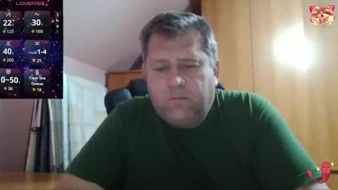 Snapshot of freeboy80180 chatting on 12.17.25 freeboy80180 online show from 12.17.25