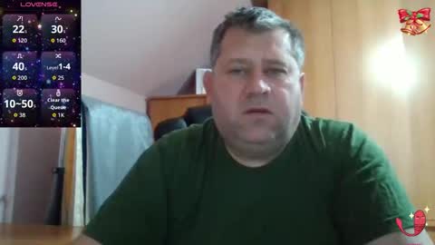 Snapshot of freeboy80180 chatting on 01.06.26 freeboy80180 online show from 01.06.26