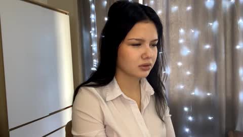 Jenny online show from 03.25.26