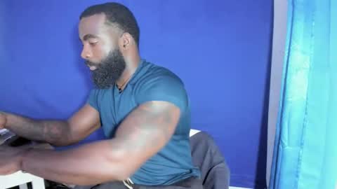 Snapshot of freedom_24 chatting on 04.28.26 shakur online show from 04.28.26