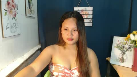 Snapshot of freesiaa chatting on 09.17.25 Yesia online show from 09.17.25