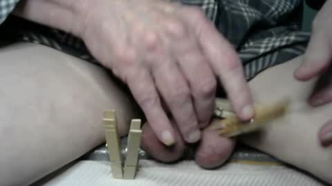 I am a total slave slut. I would like to have multiple owners to use me every day. online show from 12.04.24