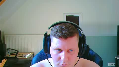 Snapshot of frenchfrieswithmayo chatting on 06.18.26 French fries online show from 06.18.26