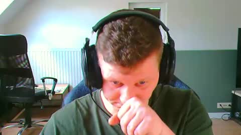 Snapshot of frenchfrieswithmayo chatting on 07.04.26 French fries online show from 07.04.26