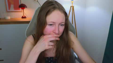 Snapshot of freya_nilsson chatting on 12.04.24 Freya online show from 12.04.24