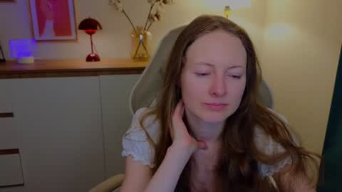 Snapshot of freya_nilsson chatting on 12.08.24 Freya online show from 12.08.24
