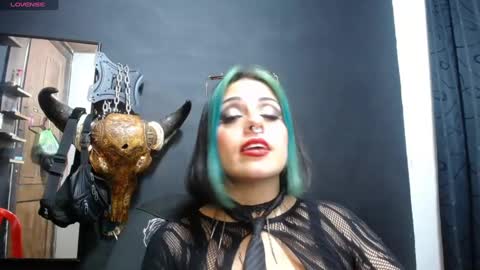 Snapshot of freyaa_sorceress chatting on 02.12.25 freyaa_sorceress online show from 02.12.25
