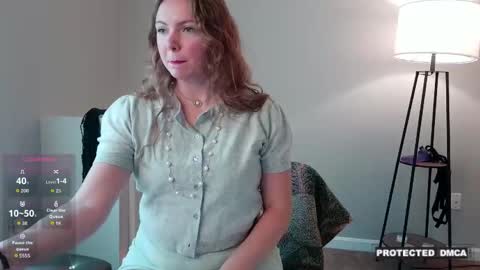 Snapshot of freyafux chatting on 05.20.26 Miss Freya online show from 05.20.26