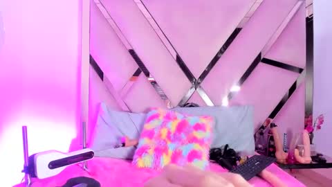 Freyaht online show from 02.21.25