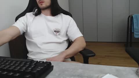 Leslie online show from 02.13.25